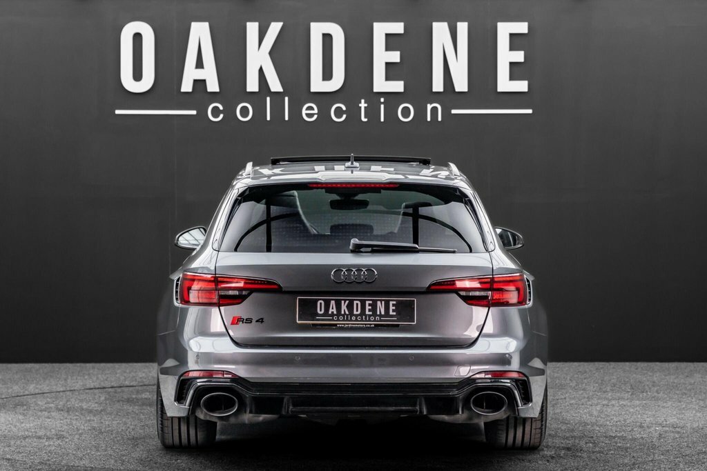 Audi RS4 Avant Sport Edition Black #9