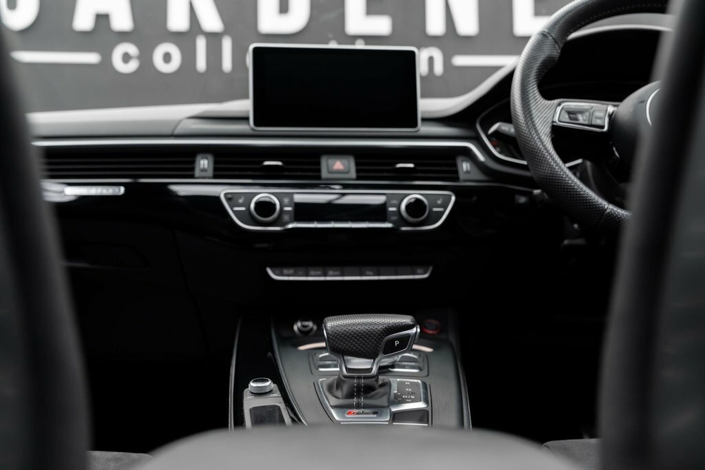 Audi RS4 Avant Sport Edition Black #44