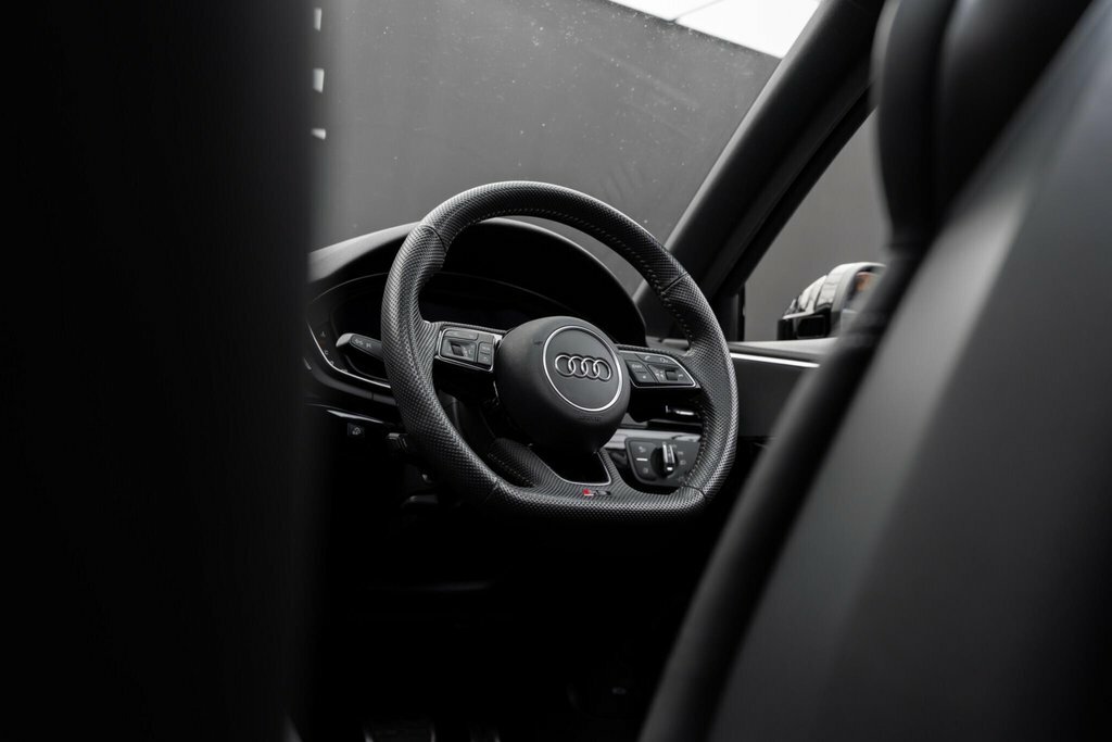 Audi RS4 Avant Sport Edition Black #22