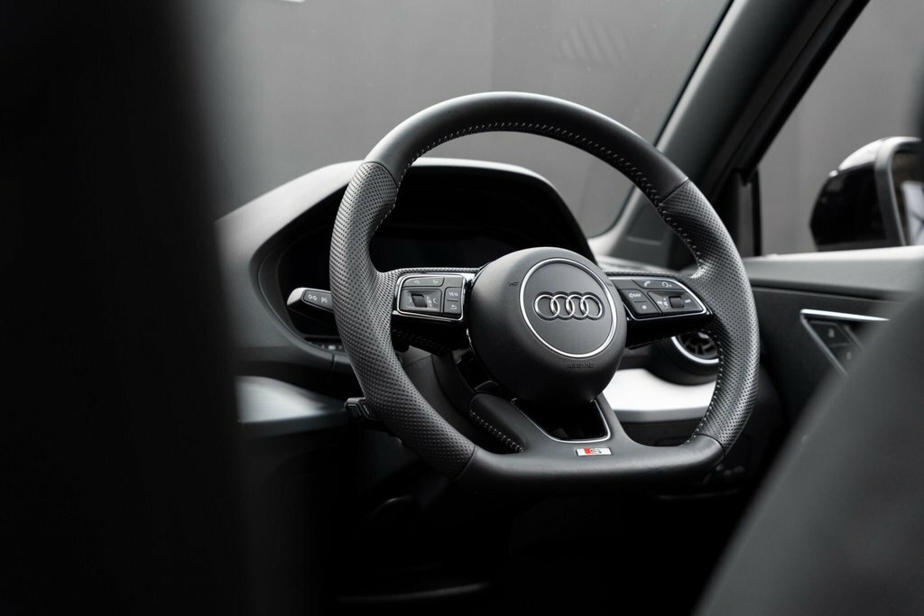 Audi SQ2 2020 20 2.0  #30