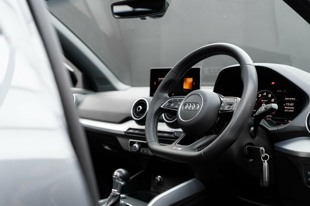 Audi SQ2 2020 20 2.0  #15