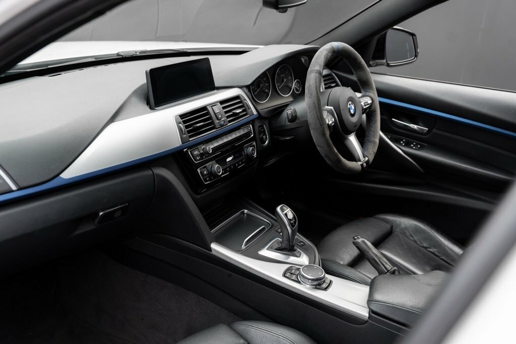 BMW 3 Series 3.0 330D M Sport Touring Euro 6 Ss YG65OSD #3