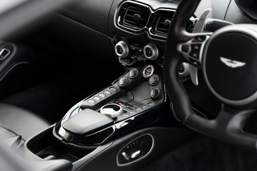 Aston Martin Vantage V8 Silver #17