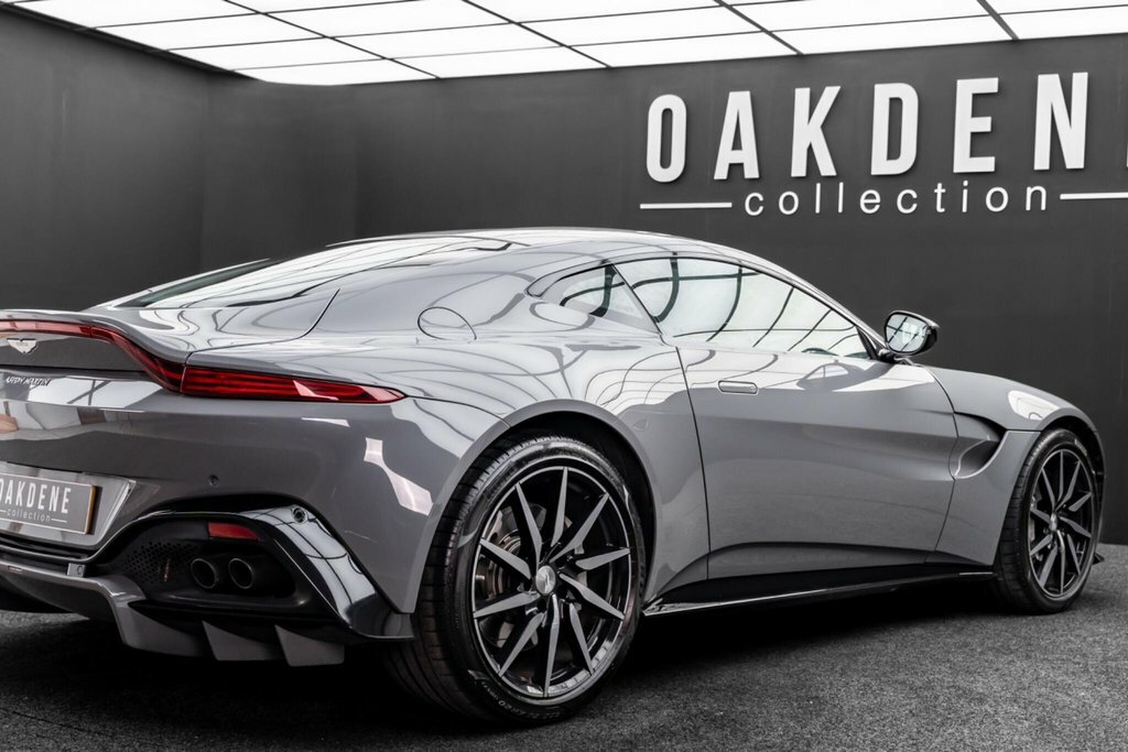 Aston Martin Vantage V8 Silver #24