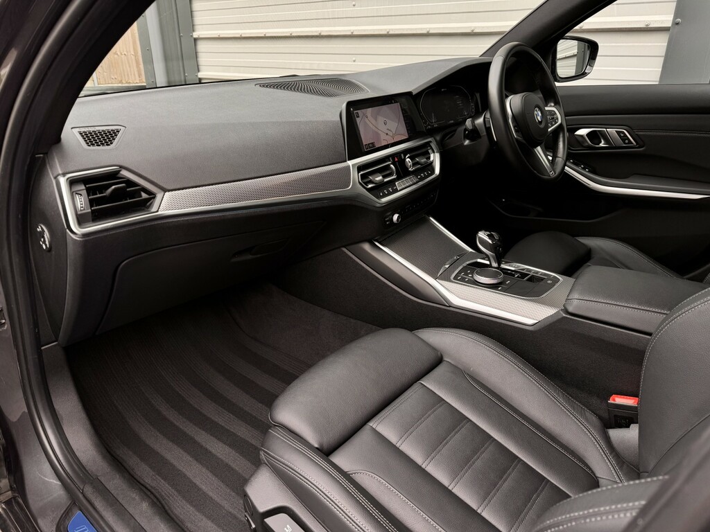 BMW 3 Series Saloon 2.0 330E M Sport Saloon 201969 HV69OOU Grey #3