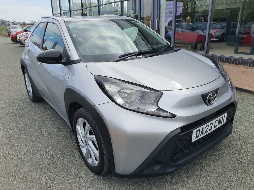 Toyota Aygo X 1.0 Vvt-i Pure Silver
