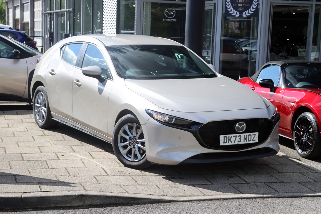 Mazda 3 2.0 E-skyactiv X Mhev 186 Centre-line Silver