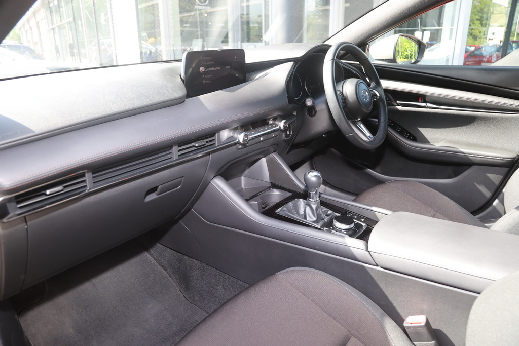 Mazda 3 2.0 E-skyactiv X Mhev 186 Centre-line DK73MDZ Silver #2