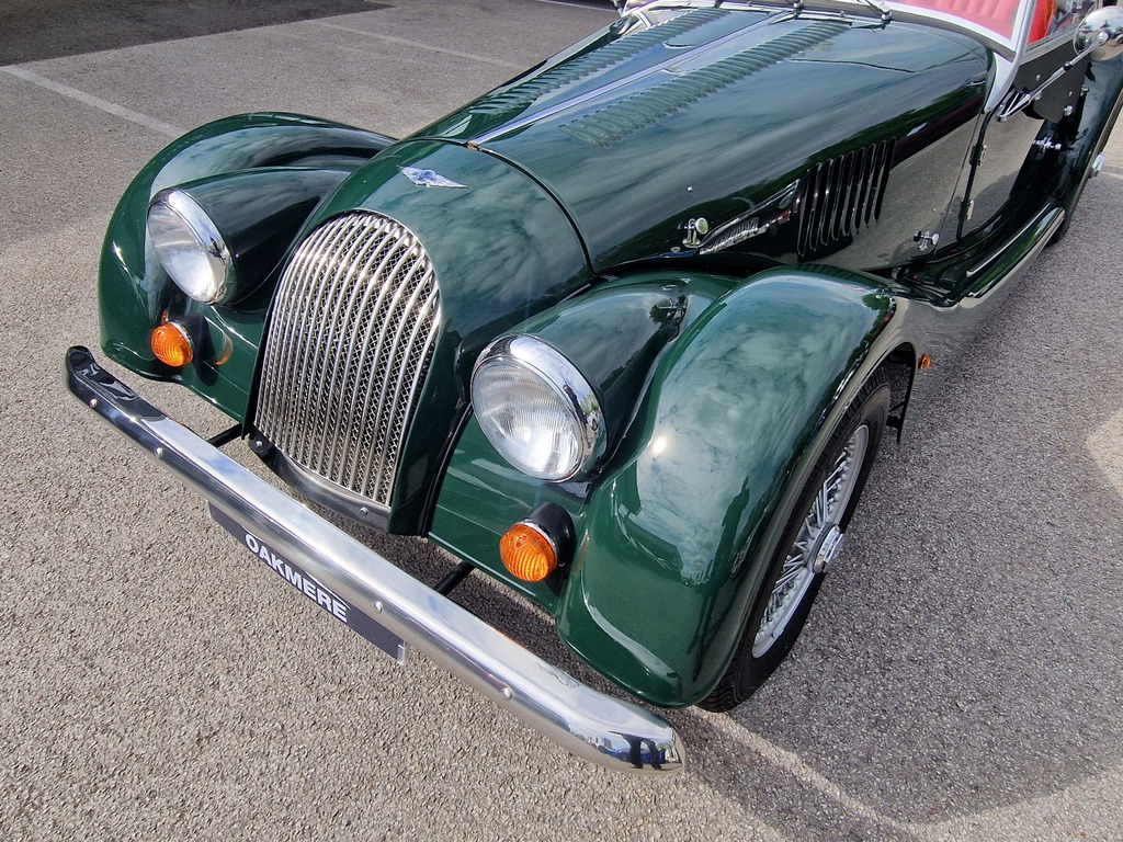 Morgan 4/4 Convertible Green #4