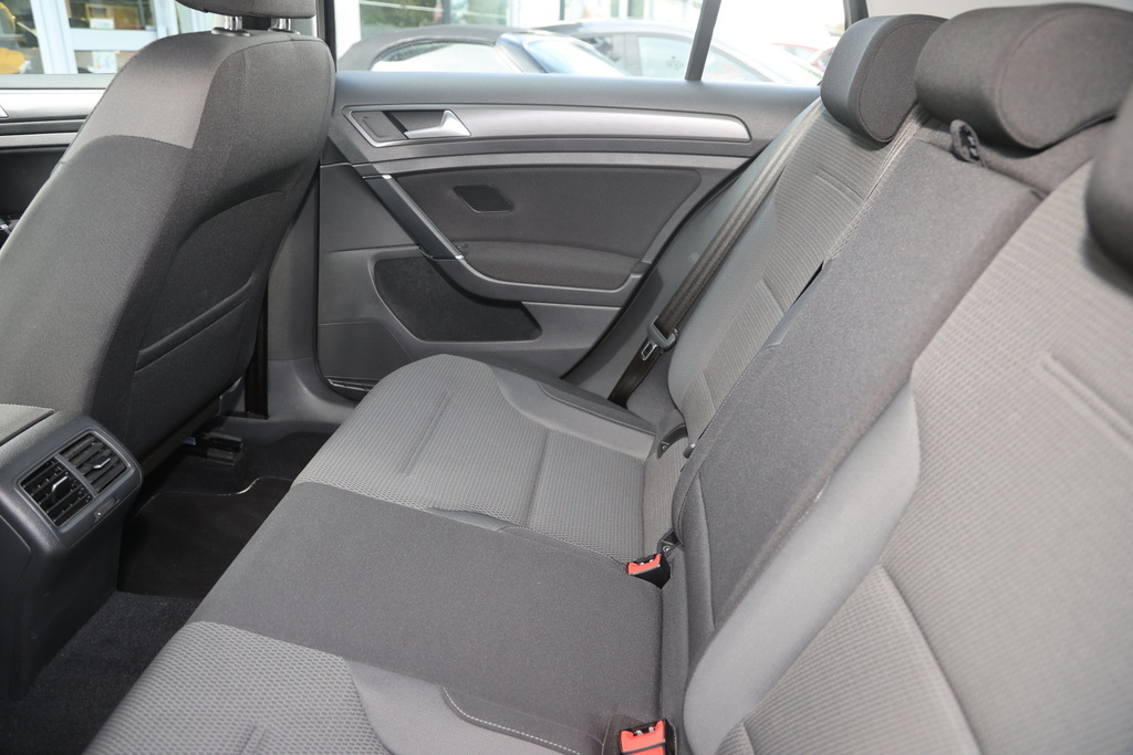 Volkswagen Golf 1.4 Tsi Se Nav Black #6