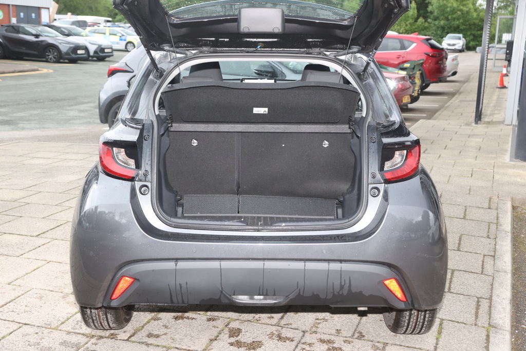 Mazda 2 1.5I Hybrid Exclusive Line Cvt DK75FUW Grey #4