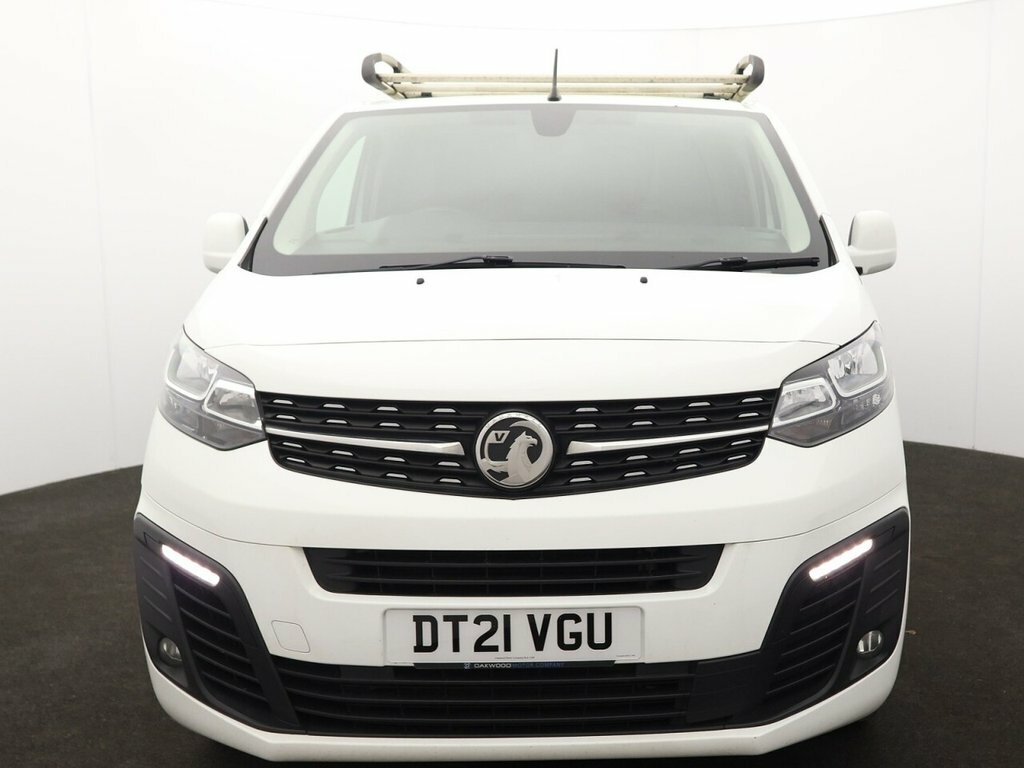Vauxhall Vivaro 2L Sportive DT21VGU White #2