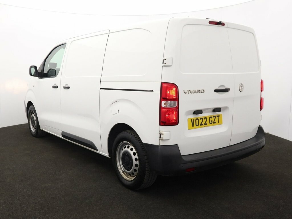 Vauxhall Vivaro 1.5L Dynamic 6Dr VO22GZT White #5
