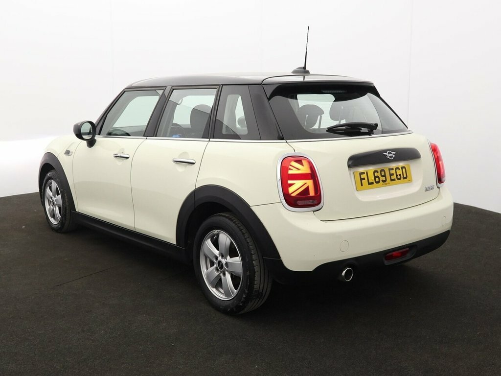 Mini Hatch 1.5L Cooper Classic FL69EGD White #5