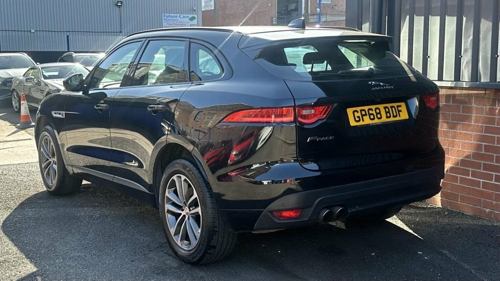 Jaguar F-Pace 2L R-sport Black #4