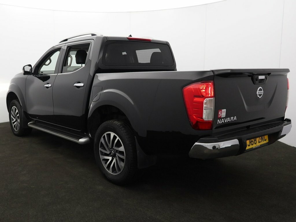 Nissan Navara 2L Tekna BJ68ZNC Black #5