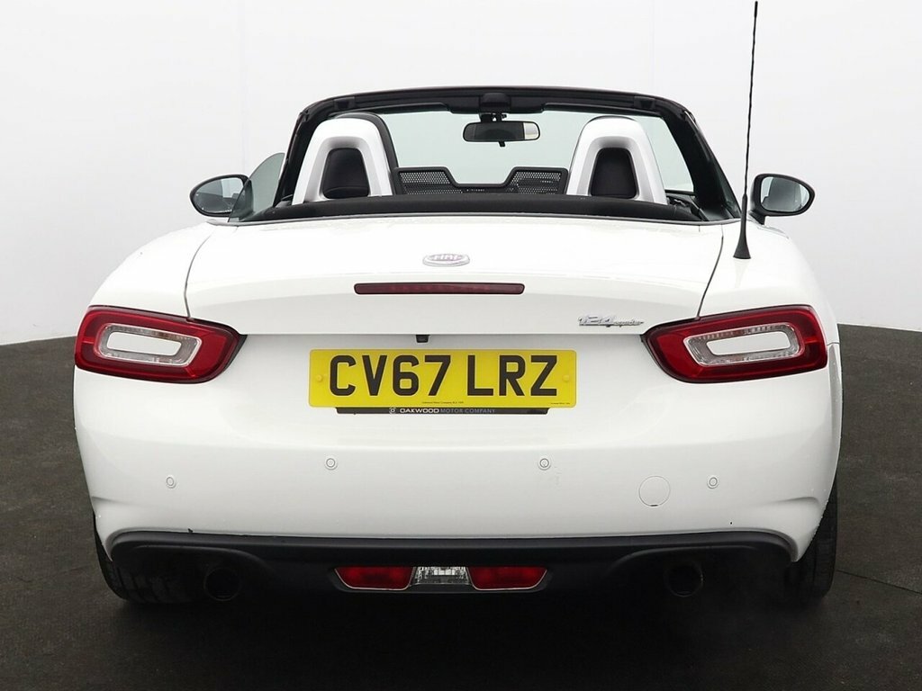 Fiat 124 Spider 1.4L Lusso Plus White #6