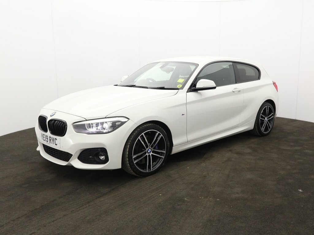 BMW 1 Series 1.5L M Sport Shadow Edition YE19RYC White #3