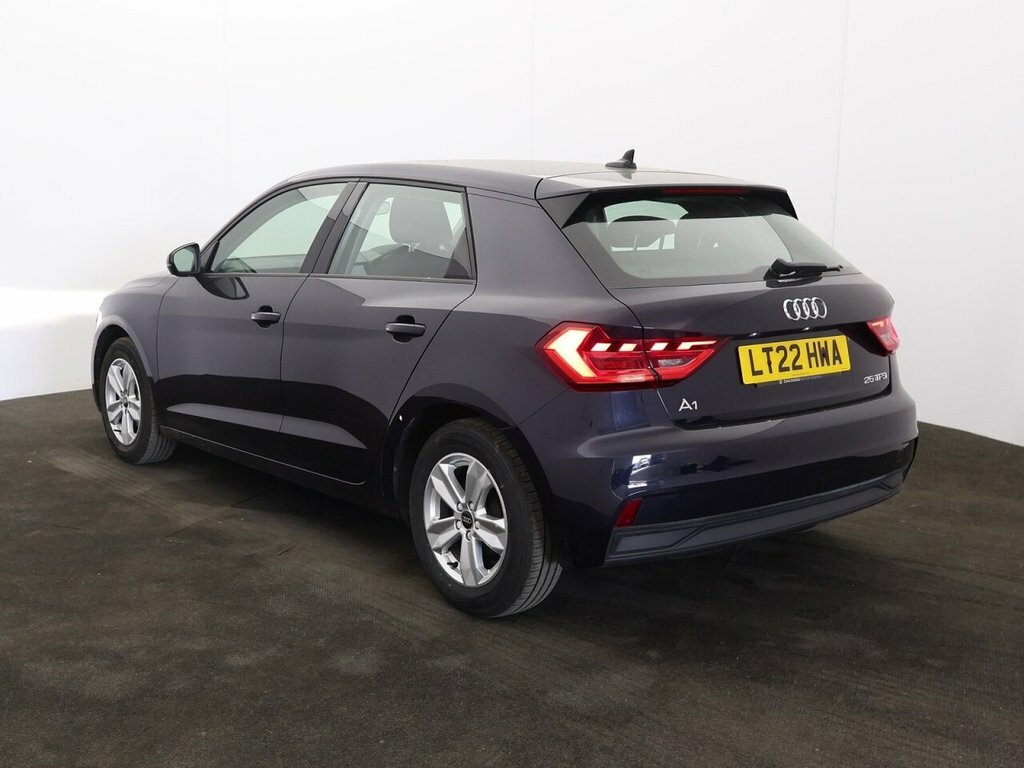Audi A1 1L Technik LT22HWA Blue #5
