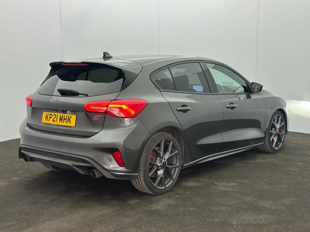 Ford Focus 2L St Grey #3
