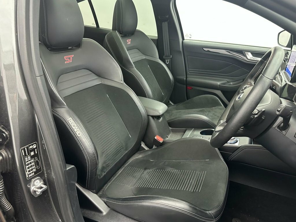 Ford Focus 2L St Grey #6