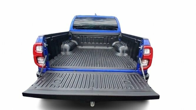 Toyota HILUX 2.8L Invincible X MM72UYN Blue #3