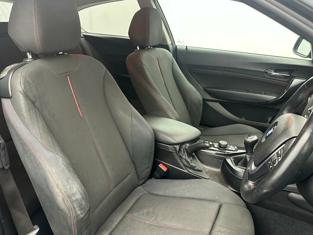 BMW 1 Series 2L Sport LO64MVS Black #5