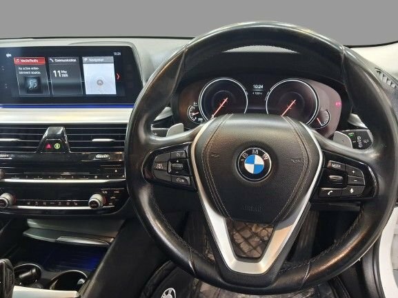 BMW 5 Series 2L Se SB18YSV White #4