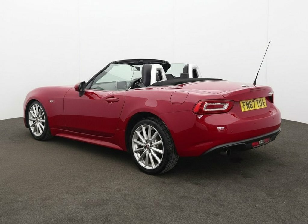 Fiat 124 Spider 1.4L Lusso Red #4