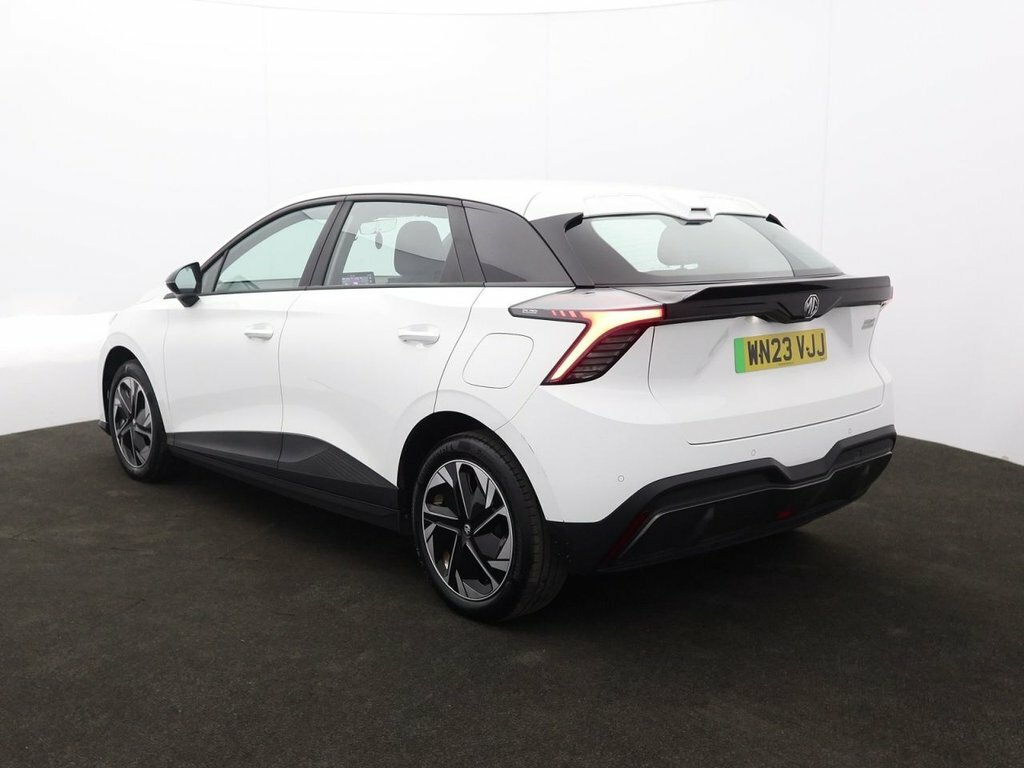 MG MG4 Hatchback WN23VJJ White #4