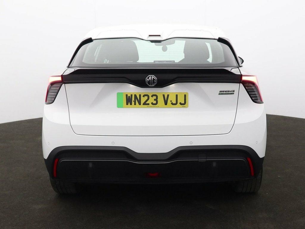 MG MG4 Hatchback WN23VJJ White #5