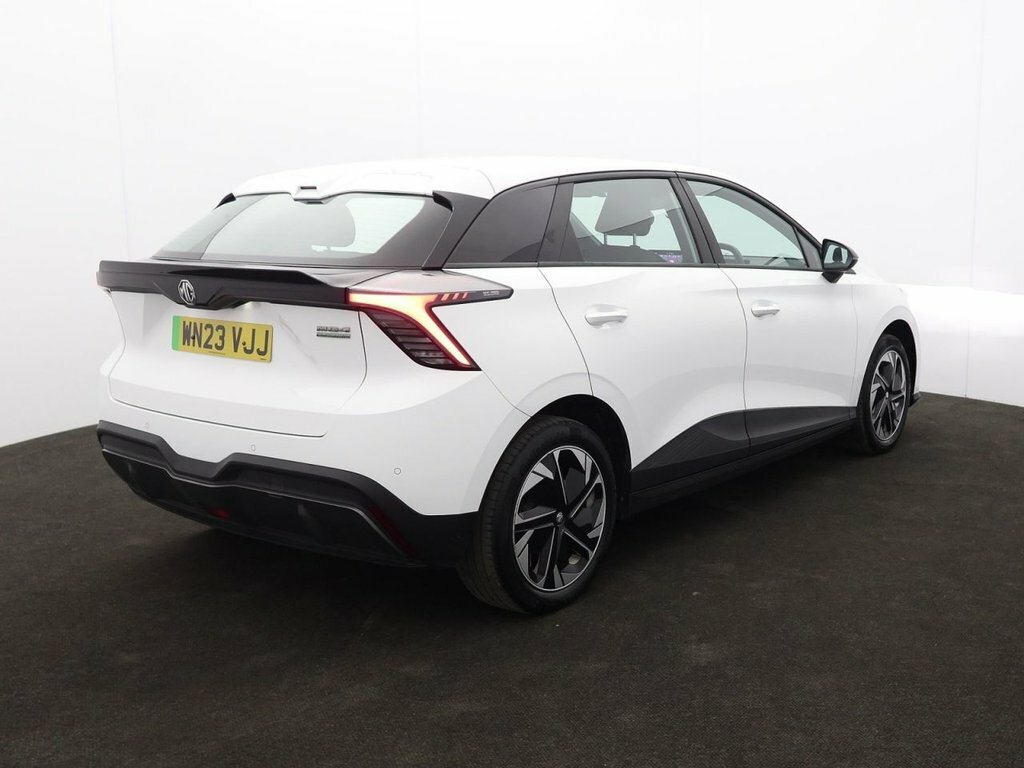 MG MG4 Hatchback WN23VJJ White #6