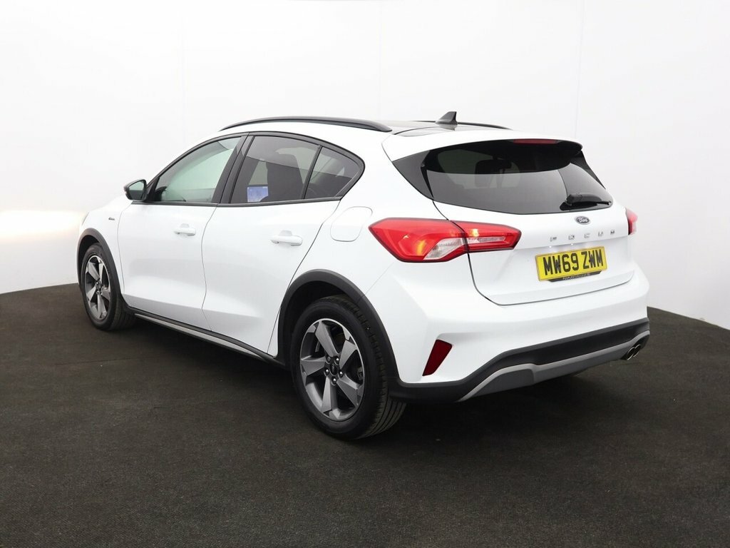 Ford Focus 1L Active MW69ZWM White #5