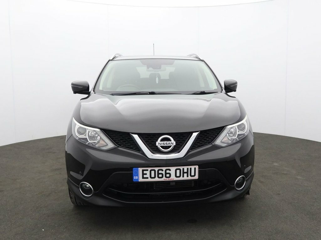 Nissan Qashqai 1.2L N-connecta EO66OHU Black #2