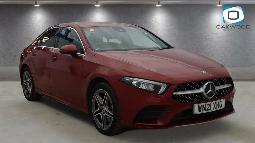 Mercedes-Benz A Class 1.3L Amg Line Red