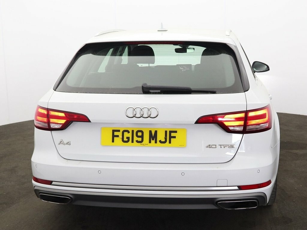 Audi A4 Avant 2L Sport FG19MJF White #6