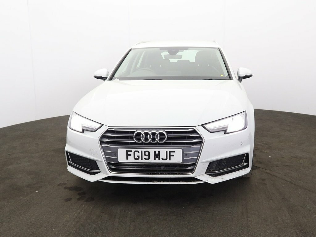 Audi A4 Avant 2L Sport FG19MJF White #2