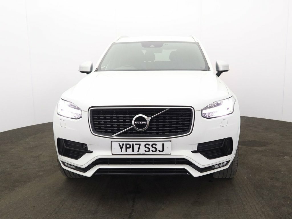 Volvo XC90 2L R-design YP17SSJ White #2