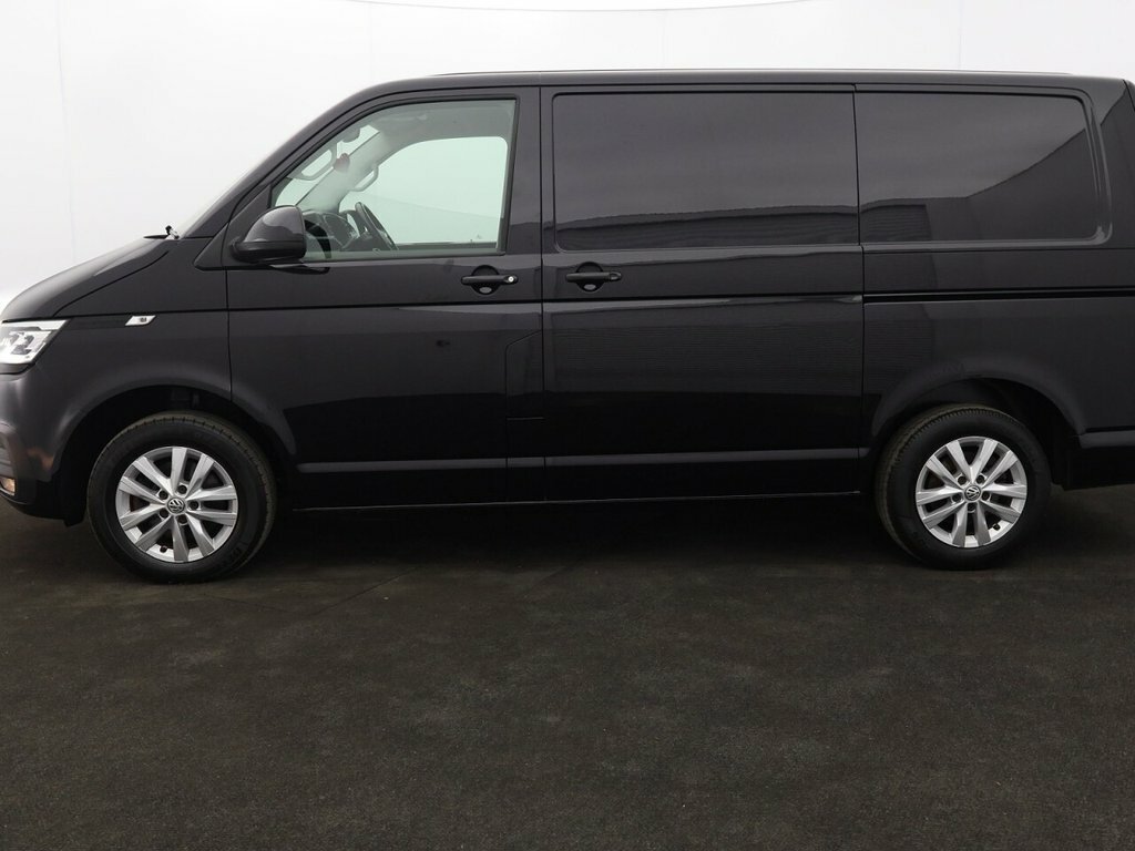 Volkswagen Transporter 2L Highline PJ72EUD Black #4