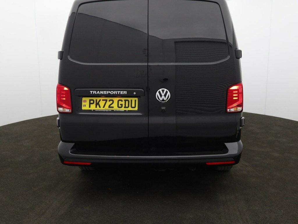 Volkswagen Transporter 2L Highline PK72GDU Black #6