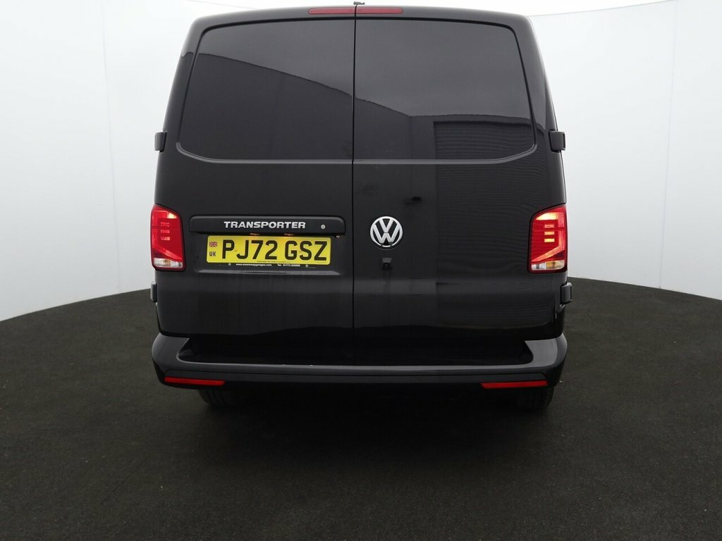Volkswagen Transporter 2L Highline PJ72GSZ Black #6