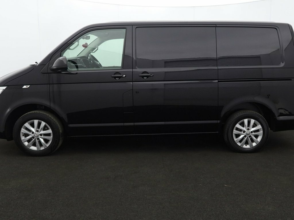 Volkswagen Transporter 2L Highline PJ72GSZ Black #4