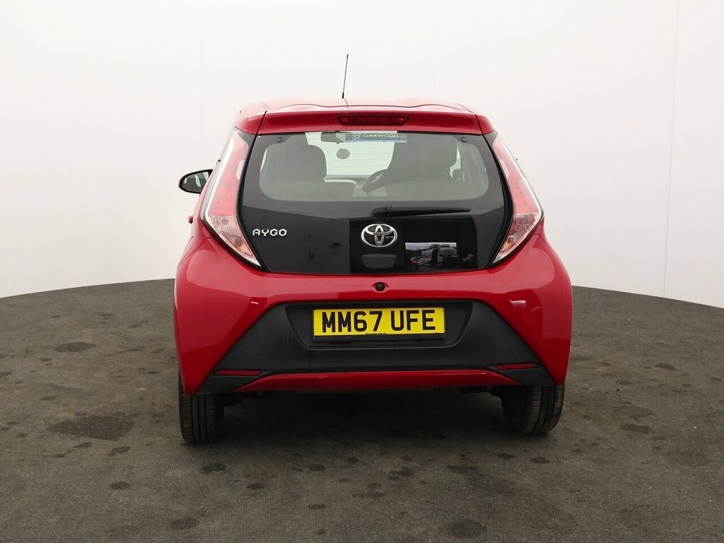 Toyota Aygo 1L X-play MM67UFE Red #6