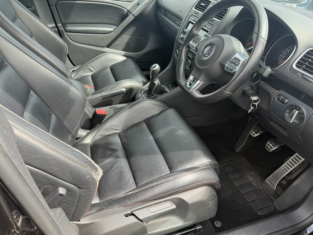Volkswagen Golf 2L Gtd KU61XGB Black #4