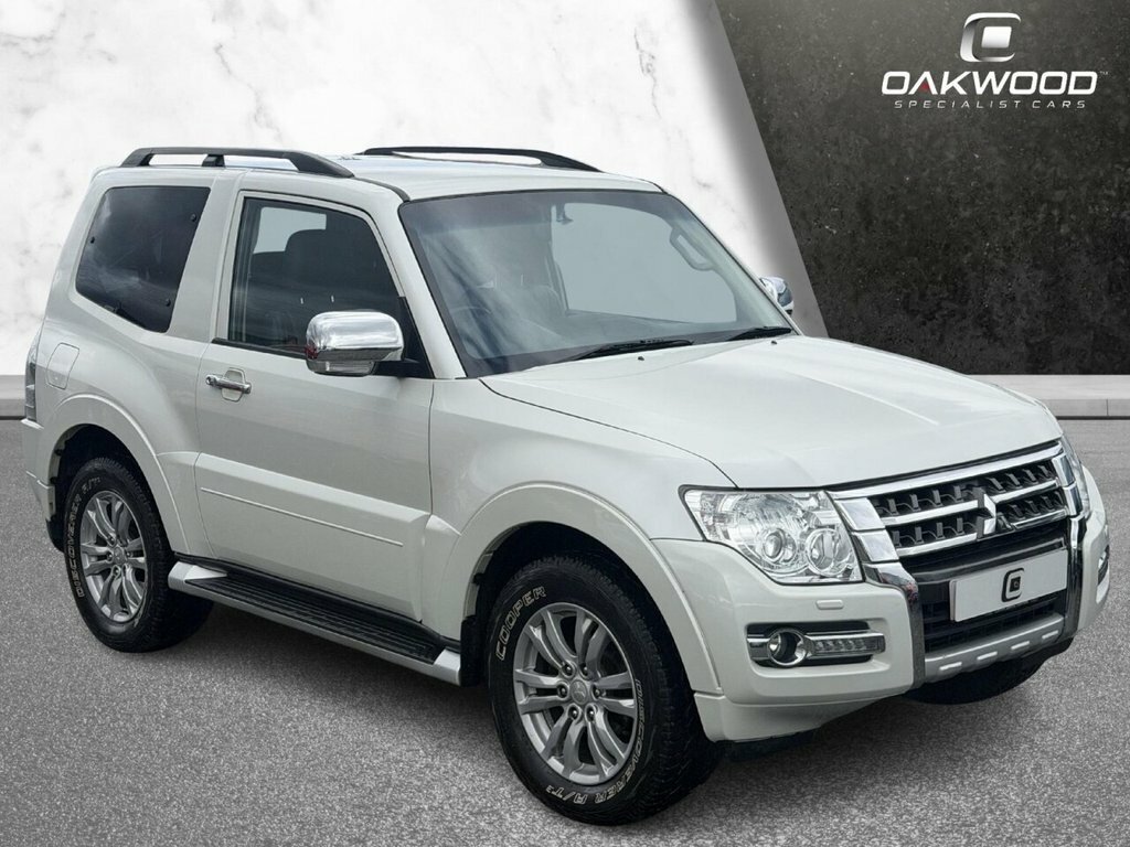 Mitsubishi Shogun 3.2L Warrior White