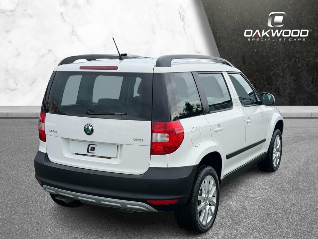 Skoda Yeti 2L Elegance White #3