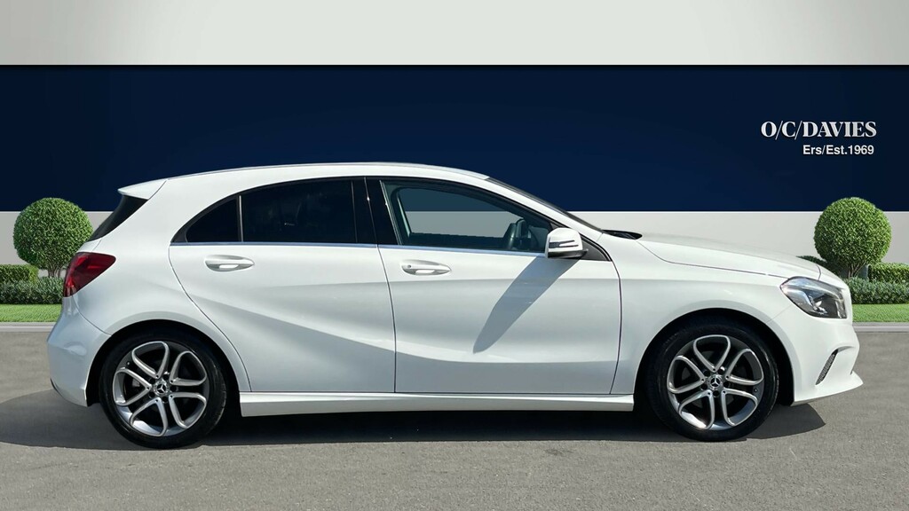 Mercedes-Benz A Class 1.6 A160 Sport Edition Hatchback 7G-dct CF18VRR White #2