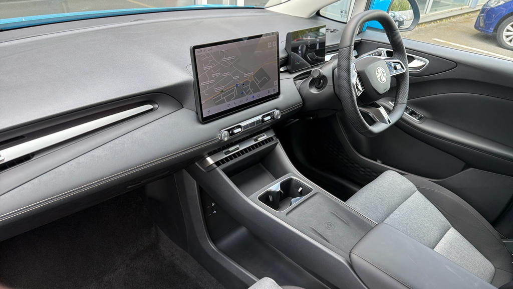 MG MG4 53.9Kwh Premium Long Range Hatchback CV26ZWR #6