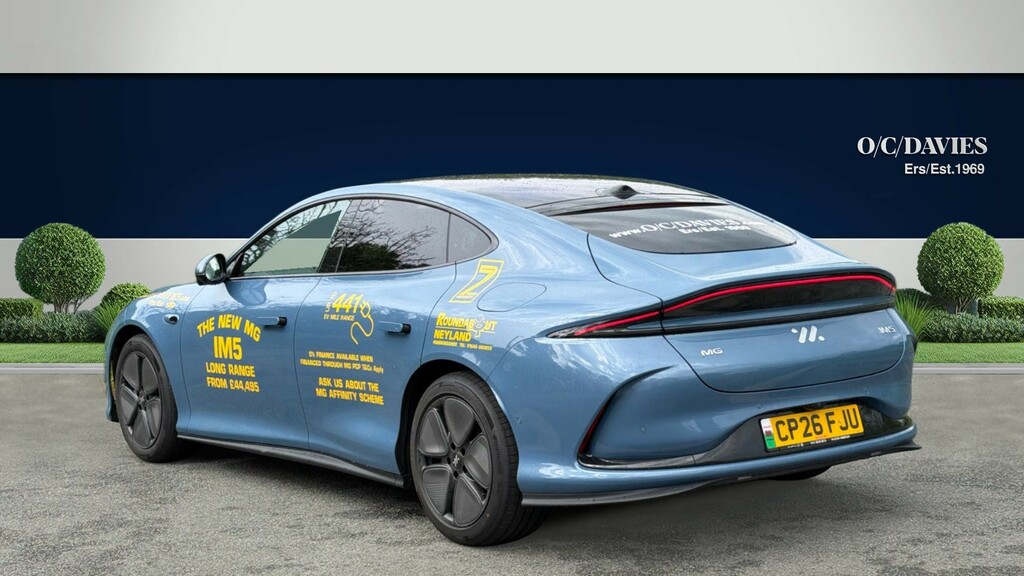 MG IM5 100Kwh Long Range Saloon 407 Ps Blue #3