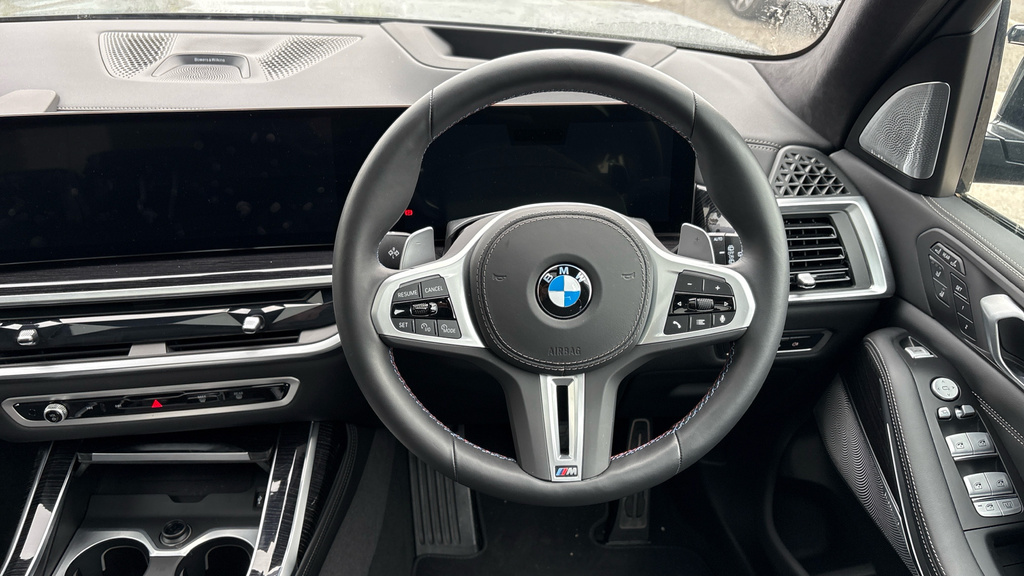 BMW X7 Suv Black #5